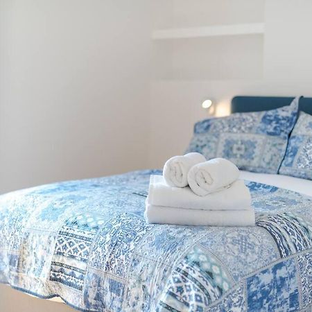 Stunning Two Bed Apartment Rh8 Londra Dış mekan fotoğraf