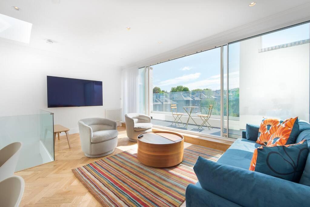 Stunning Two Bed Apartment Rh8 Londra Dış mekan fotoğraf