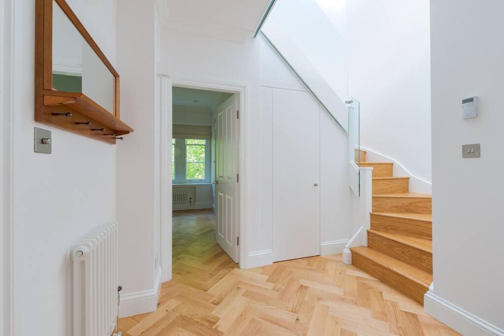 Stunning Two Bed Apartment Rh8 Londra Dış mekan fotoğraf